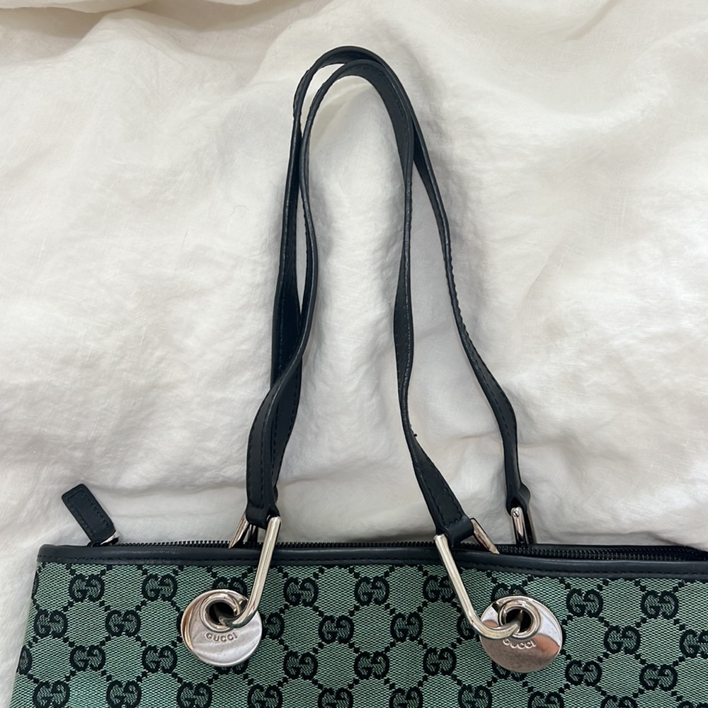 Vintage Gucci Handbag - Picture 2 of 4